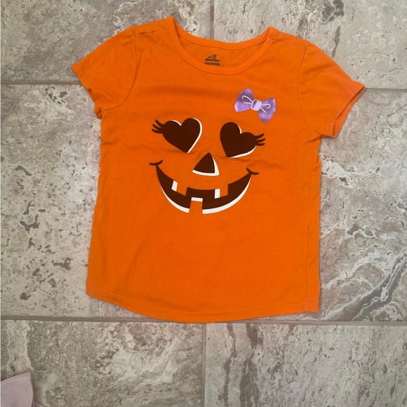 Like New Size 3T Celebrate Halloween Orange Pumpkin Face T-Shirt with Purple Bow - Picture 1 of 2